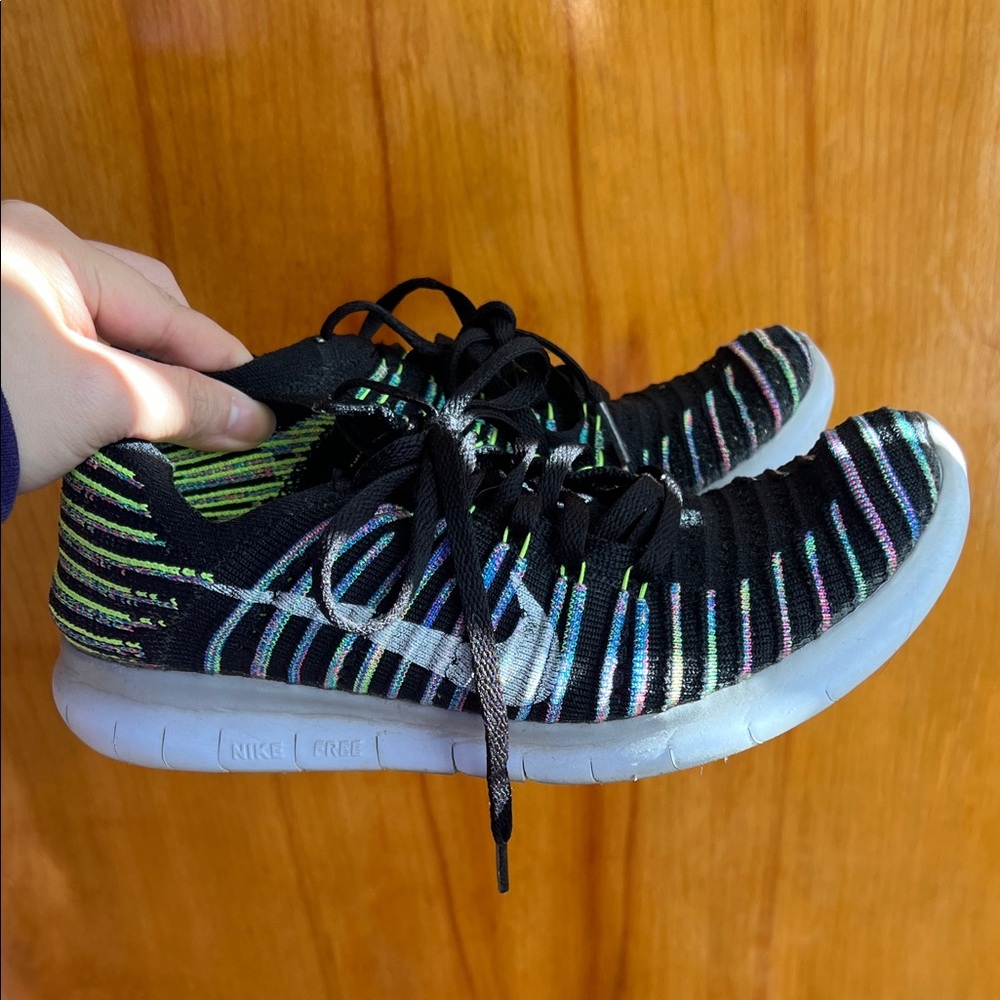 Nike Black and Multicolor flying free Running Shoes